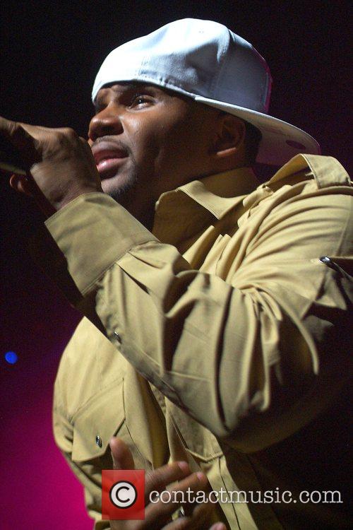  - avant_performing_at_the_jame_l_knight_center_1870217