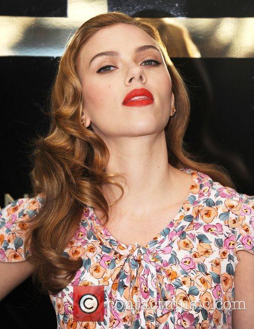 Scarlett Johansson - The Make Up - photocall held at Selfridges. | 16 ...