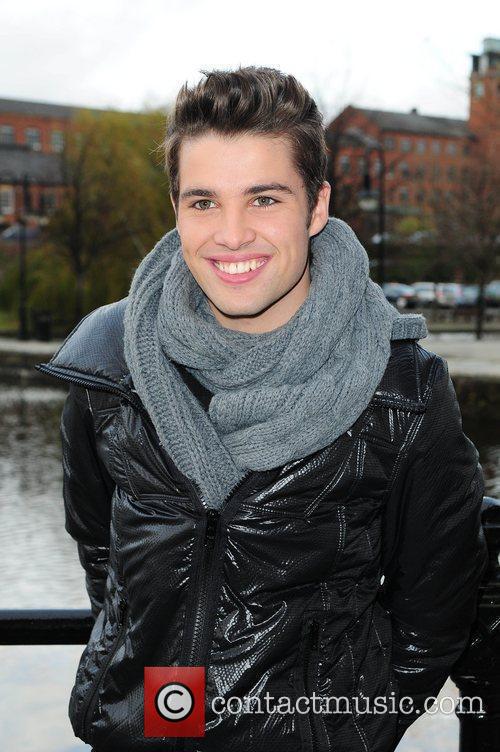 Joe McElderry - Joe McElderry arrives at Key 103 Radio Station in ...