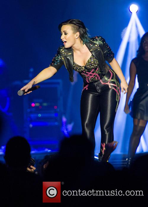 Demi Lovato - Demi Lovato performs live in concert | 36 Pictures ...