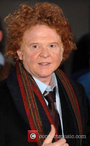 Simply Red Singer Attacks Music Industry | Contactmusic.com