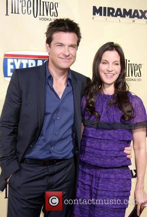 Jason Bateman and Guest The premiere of 'Extract' held at the ArcLight Theater - Arrivals Los Angeles, California - 24.08.09